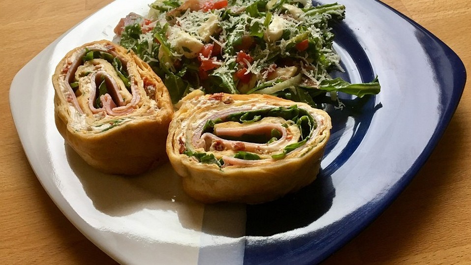 Pfannkuchenrolle vom Blech