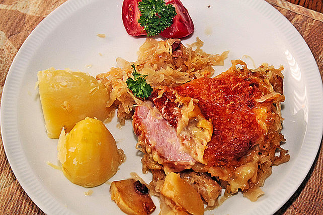 Süß - saures Apfelsauerkraut mit Kasseler von Sandybaby| Chefkoch