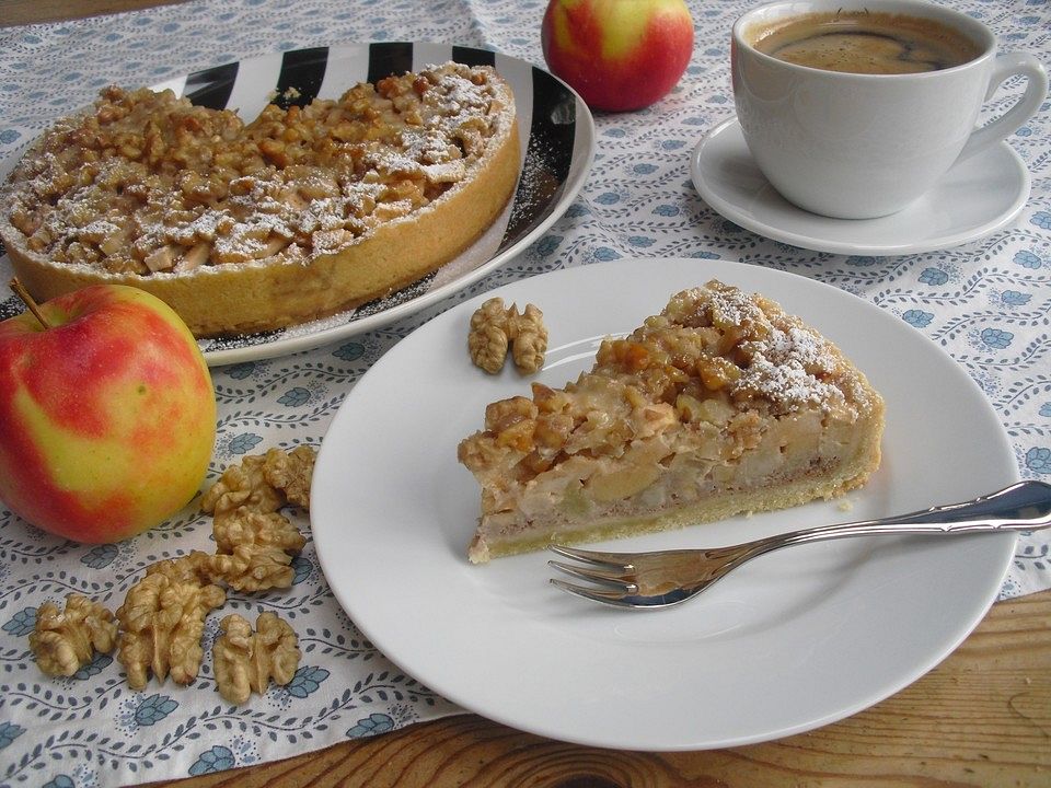 Apfelkuchen mit Walnusscreme von caroline48| Chefkoch