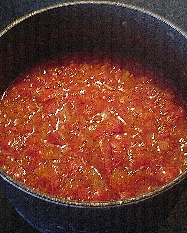 Tomatensalsa  von reifen Tomaten