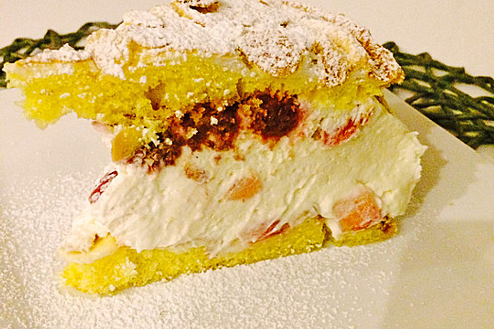 Schneemousse-Erdbeertorte Schneemousse-Erdbeertorte