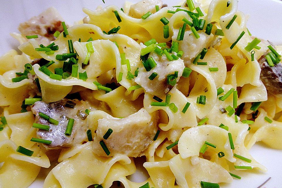 Tagliatelle mit Seelachs - Schnittlauch - Sauce