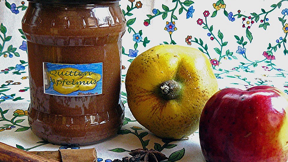 Apfelmus mit Quitten von Herta