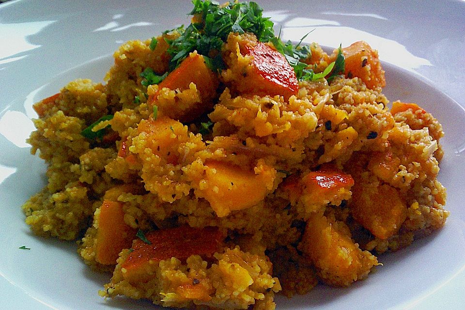 Kürbis - Couscous - Eintopf mit Kokosmilch Kürbis - Couscous - Eintopf mit Kokosmilch
