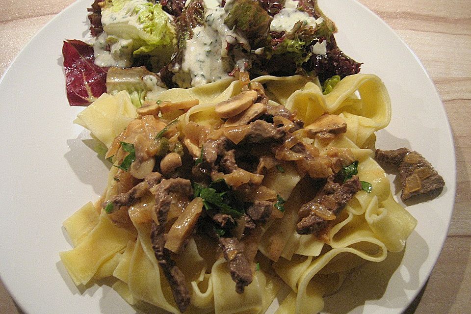 Boeuf Stroganow