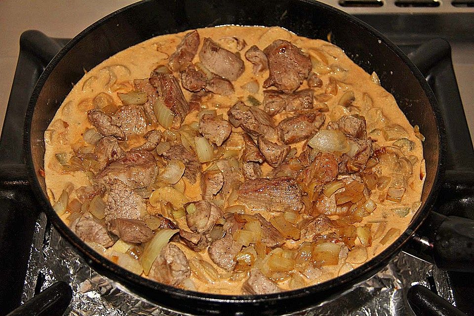 Boeuf Stroganow