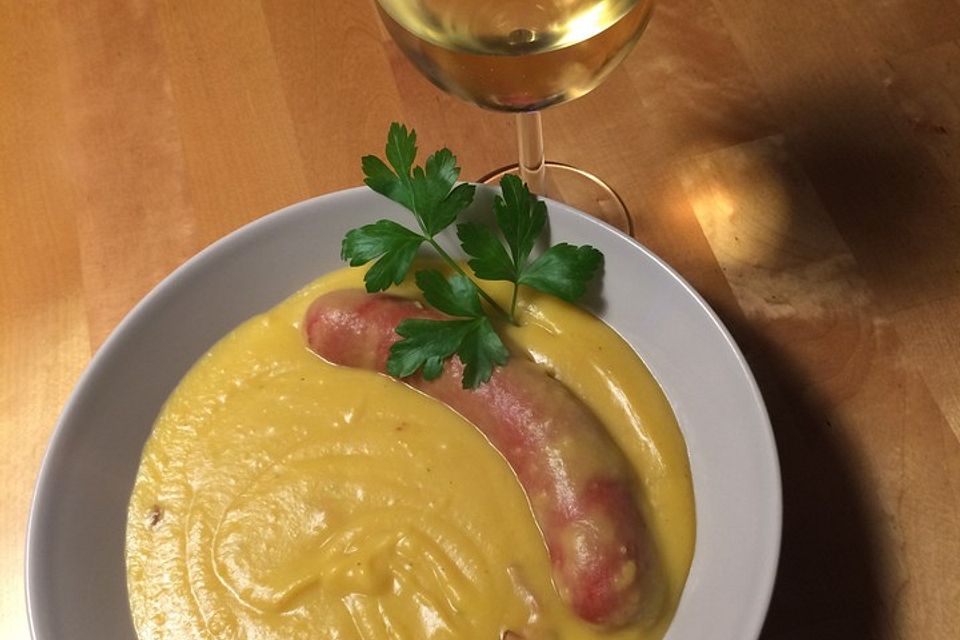 Kürbissuppe mit Ingwer und Kokos