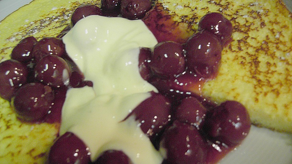 Quarkpfannkuchen mit Vanille - Kirschen von Riddel Quarkpfannkuchen mit Vanille - Kirschen von Riddel