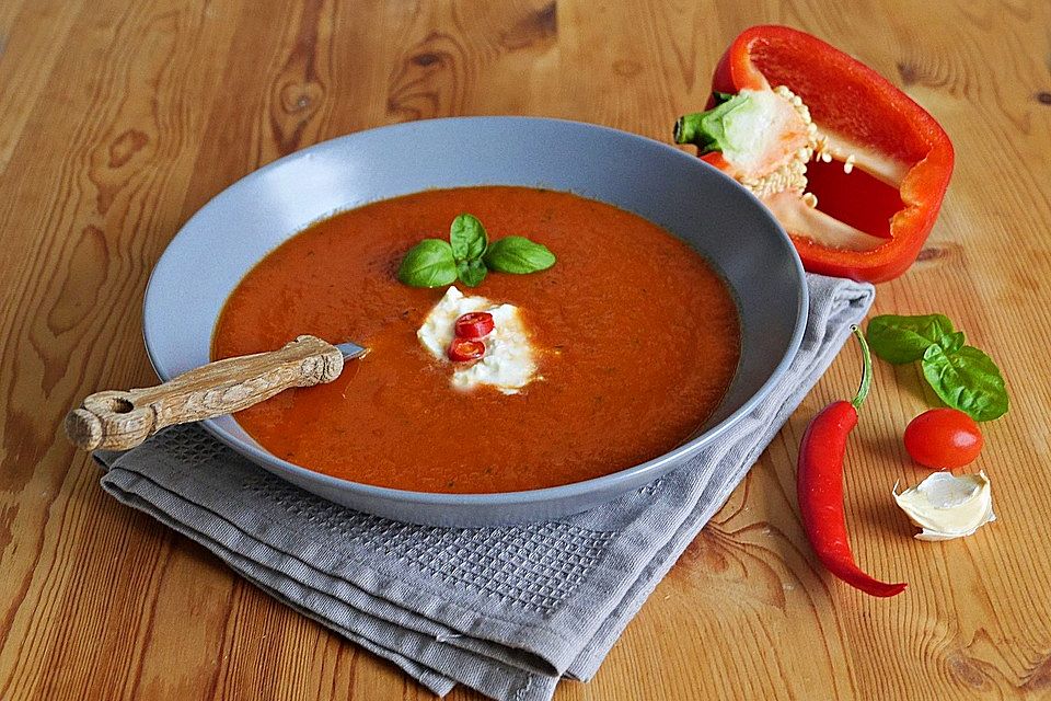 Paprika-Chili-Suppe