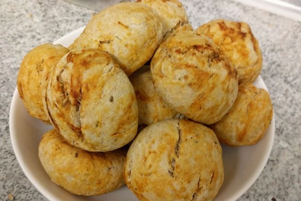 Weiche Brötchen gefüllt mit Hackfleisch