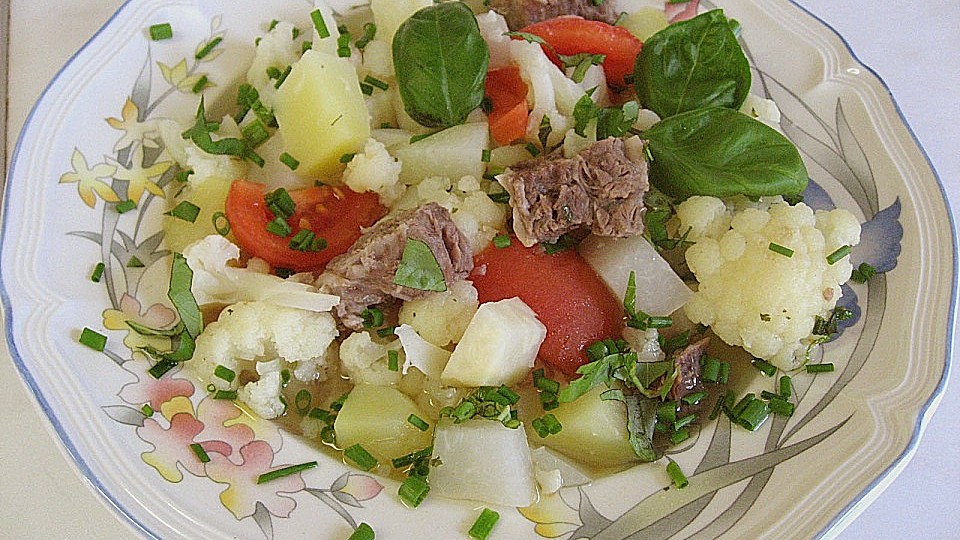 Rindfleischeintopf Mit Tomaten Sellerie Und Kohlrabi Von Lindasgaby Chefkoch