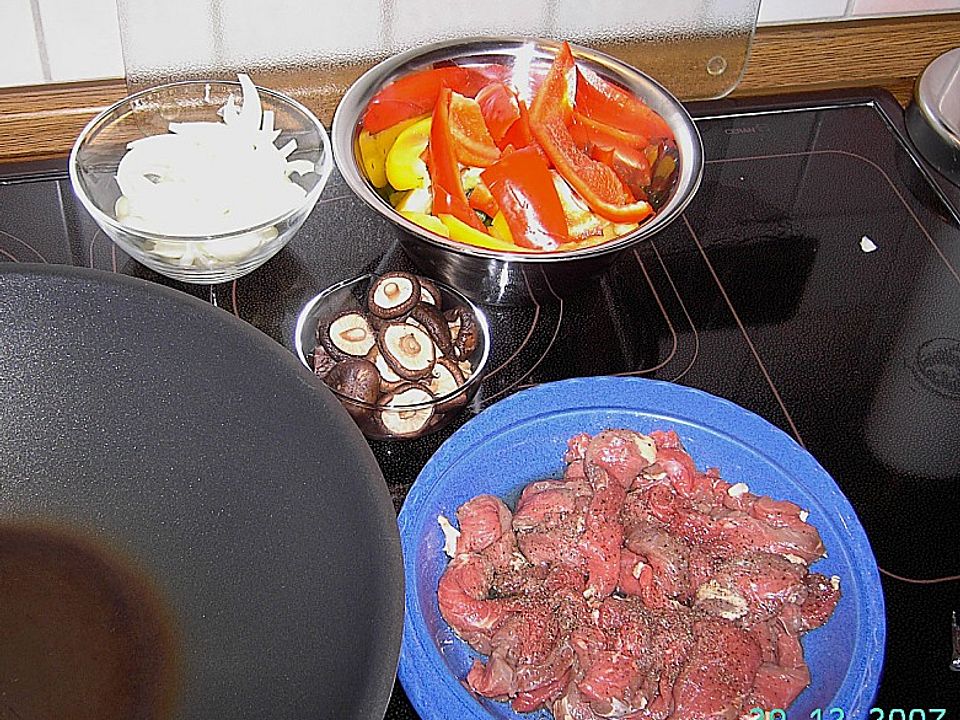 Rindfleisch mit Paprika aus dem Wok von Tibby| Chefkoch
