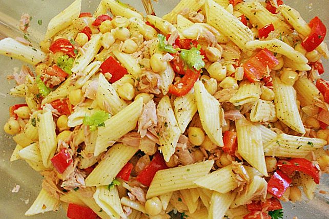 Fusilli - Salat mit Kichererbsen von Fanca| Chefkoch