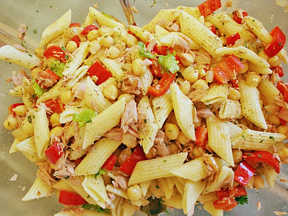 Fusilli - Salat mit Kichererbsen von Fanca| Chefkoch