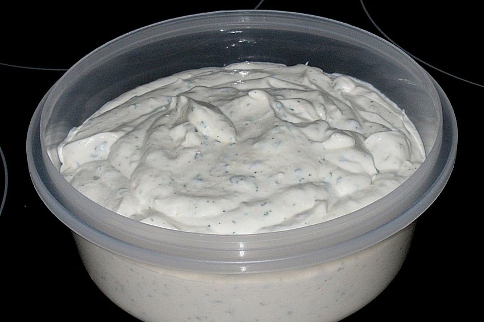 Knoblauchdip zum Reinlegen Knoblauchdip zum Reinlegen