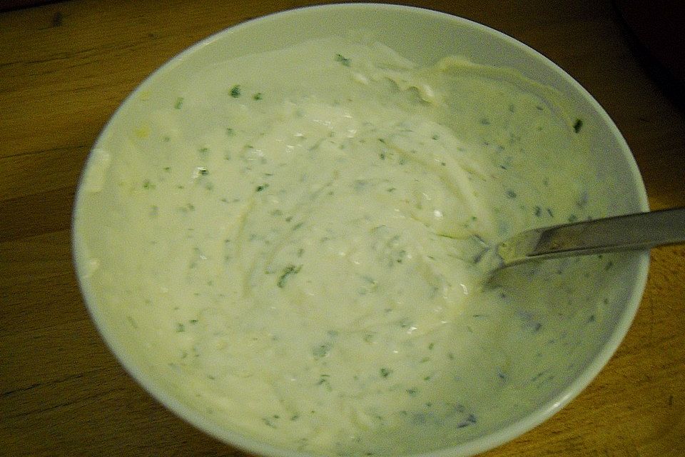Knoblauchdip zum Reinlegen Knoblauchdip zum Reinlegen