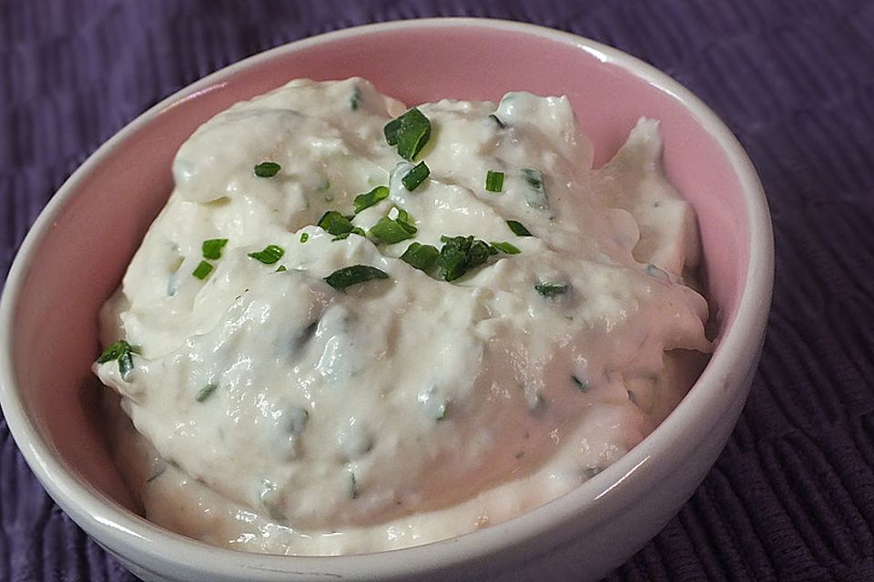 Knoblauchdip zum Reinlegen Knoblauchdip zum Reinlegen