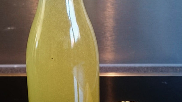 Zitronen - Sekt - Cocktail mit Erdbeeren von mamatuktuk