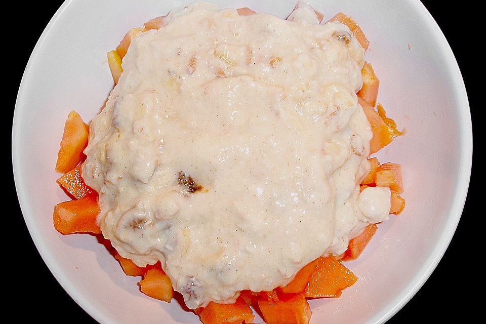 Kokos - Müsli mit Papaya Kokos - Müsli mit Papaya