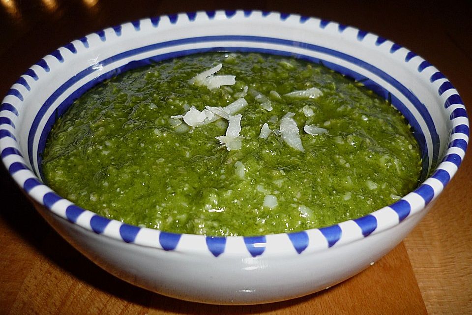 Pfiffiges Bärlauchpesto