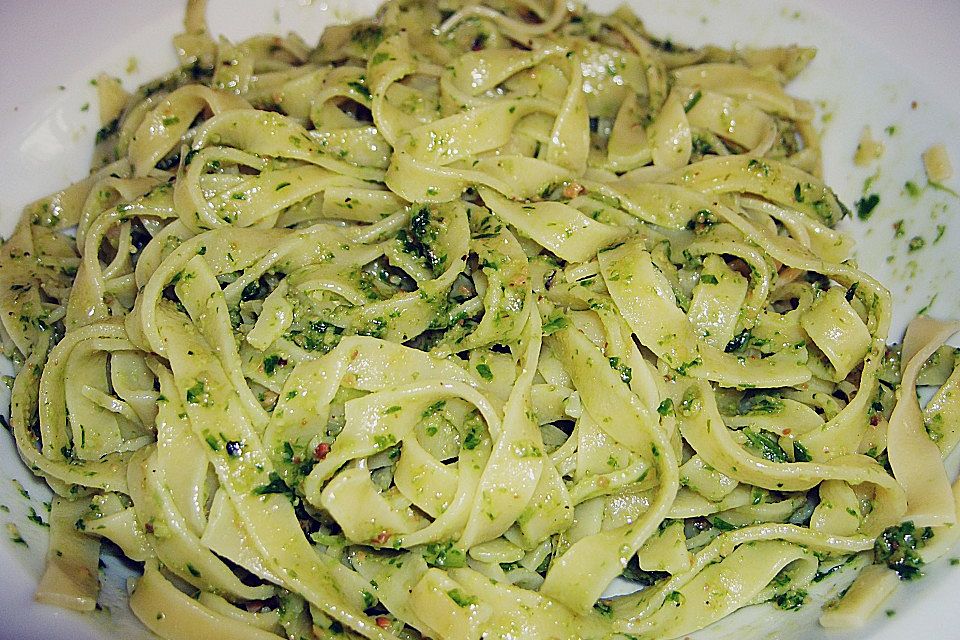 Pfiffiges Bärlauchpesto