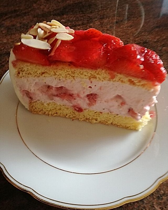 Erdbeer - Joghurt - Sahne - Torte