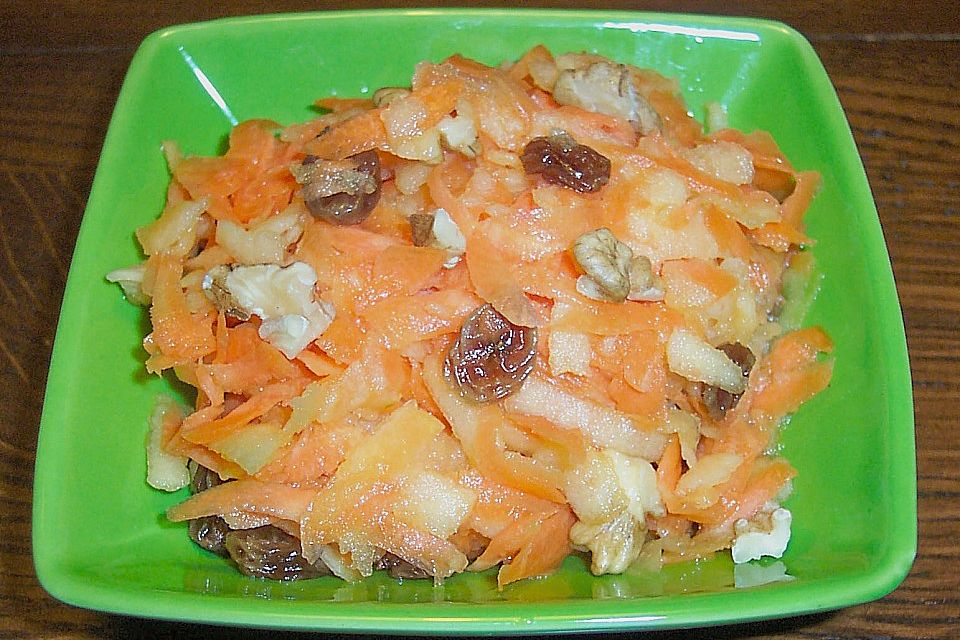 Beschwipster Möhren - Apfel - Salat