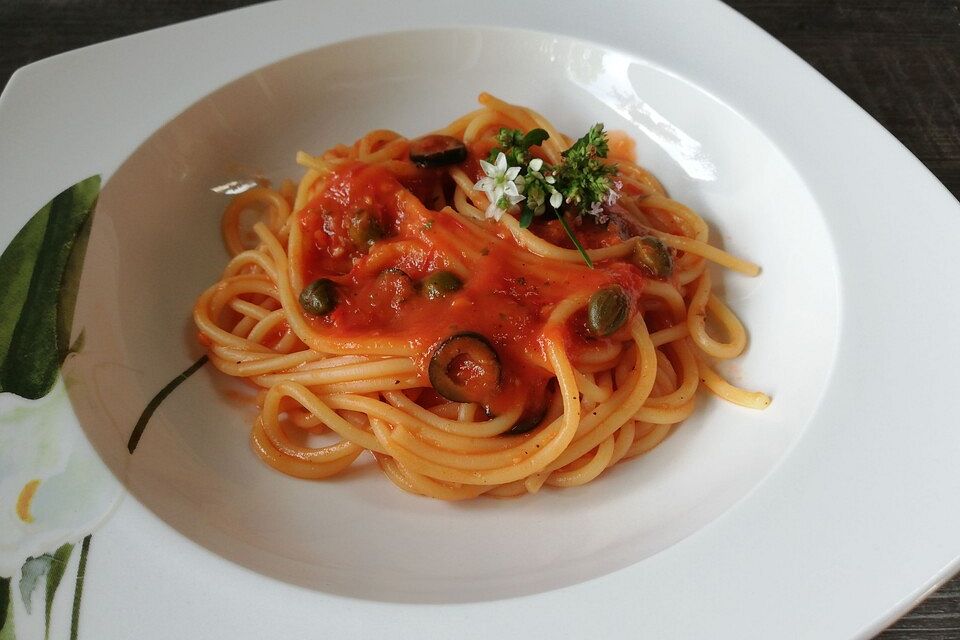 Spaghetti mit frischer Tomatensauce