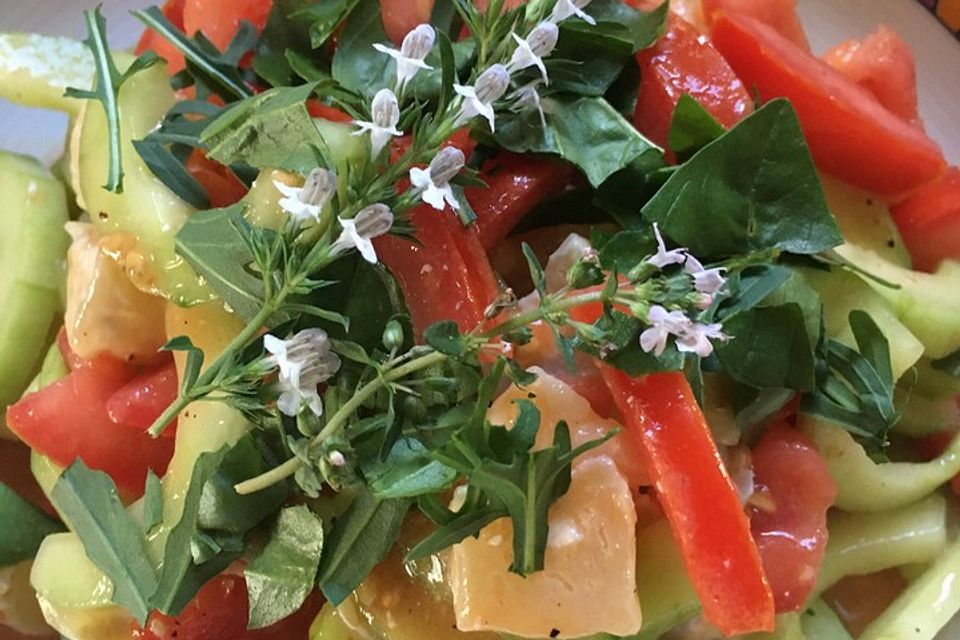 Harzerkäse - Salat mit Tomaten und Gurken