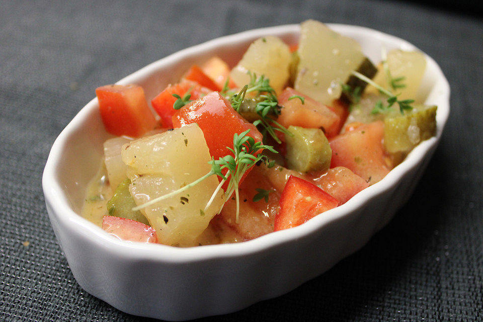 Harzerkäse - Salat mit Tomaten und Gurken