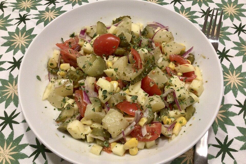 Harzerkäse - Salat mit Tomaten und Gurken