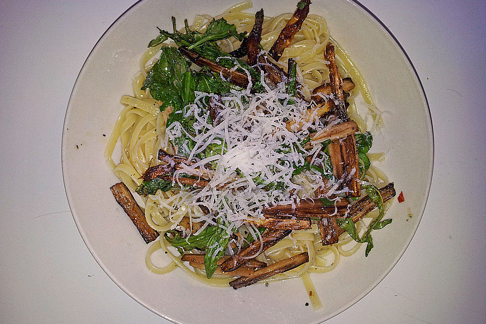 Spargel mit Limetten-Rucola-Pasta