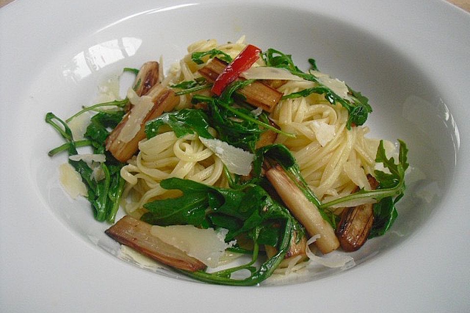 Spargel mit Limetten-Rucola-Pasta