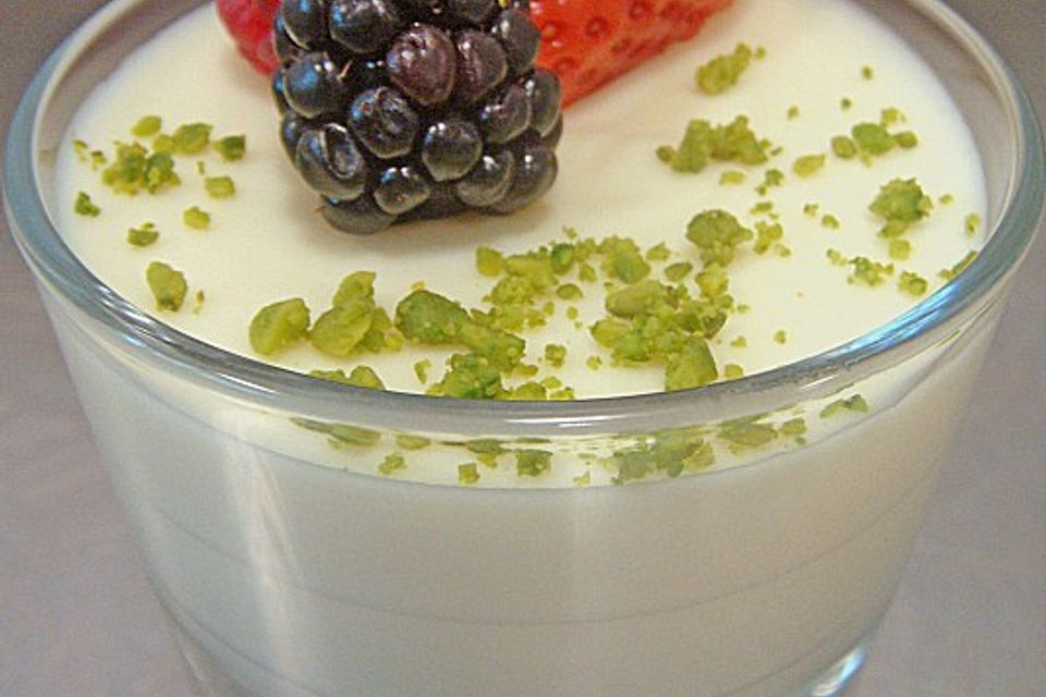 Bayrische Creme mit Früchten