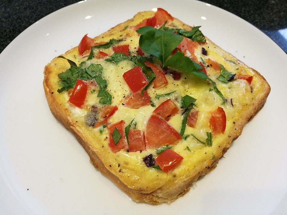 Feta mit Ei und Tomaten auf Toast von sertaybor| Chefkoch