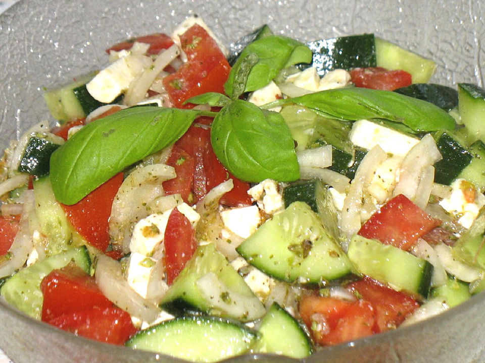 Gurken, Tomaten, Feta Salat von äffchen | Chefkoch