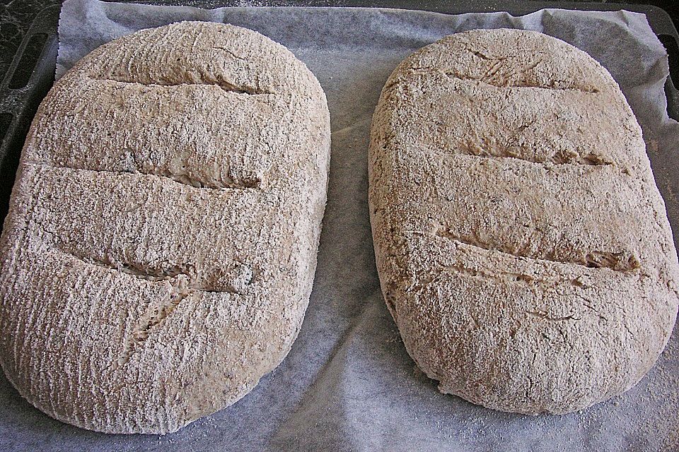 Sauerteigbrot mit Sonnenblumenkernen