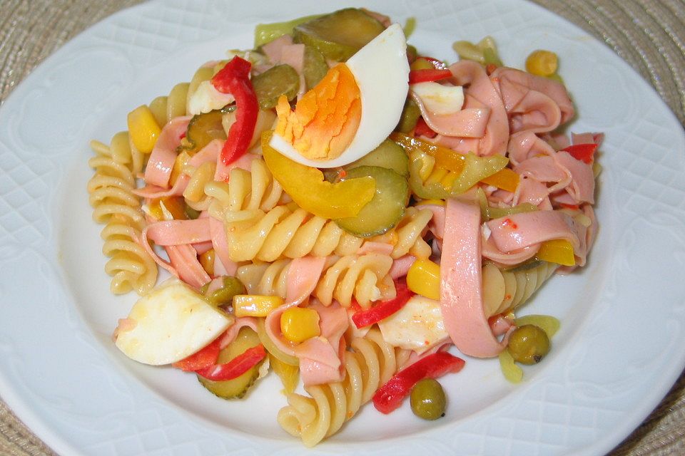 Wurstsalat mit Nudeln Wurstsalat mit Nudeln