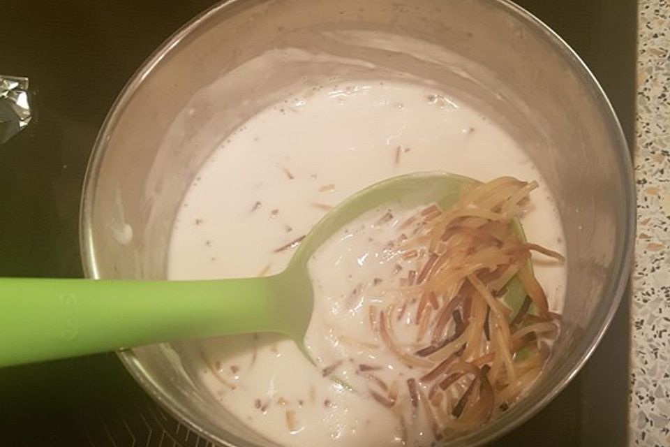 Einfache Milchsuppe (nicht süß)