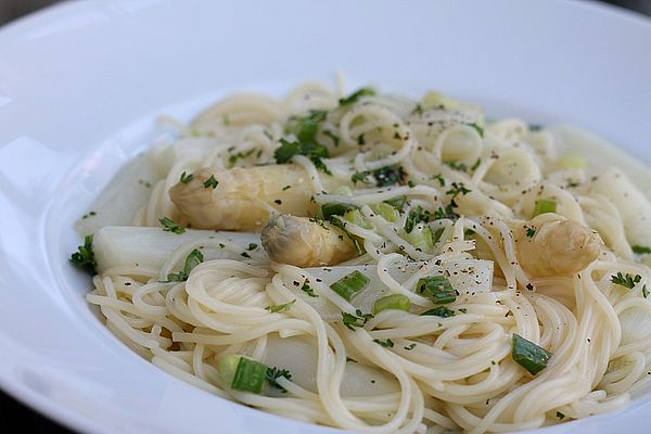 Spaghetti mit Zitronensoße und Spargel von Kringelchen | Chefkoch