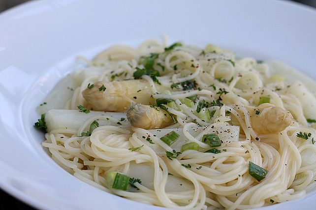 Spaghetti mit Zitronensoße und Spargel von Kringelchen| Chefkoch