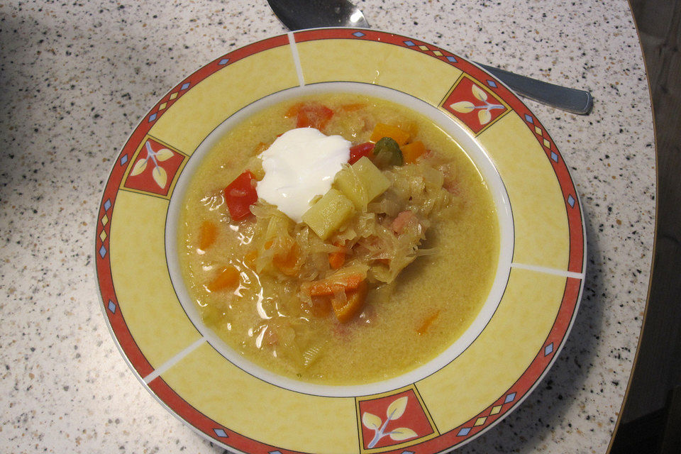 Sauerkrautsuppe mit Kassler