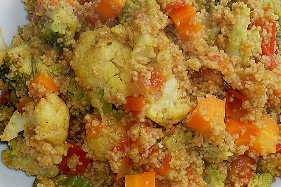 Couscous-Gemüse-Pfanne mit Rosinen