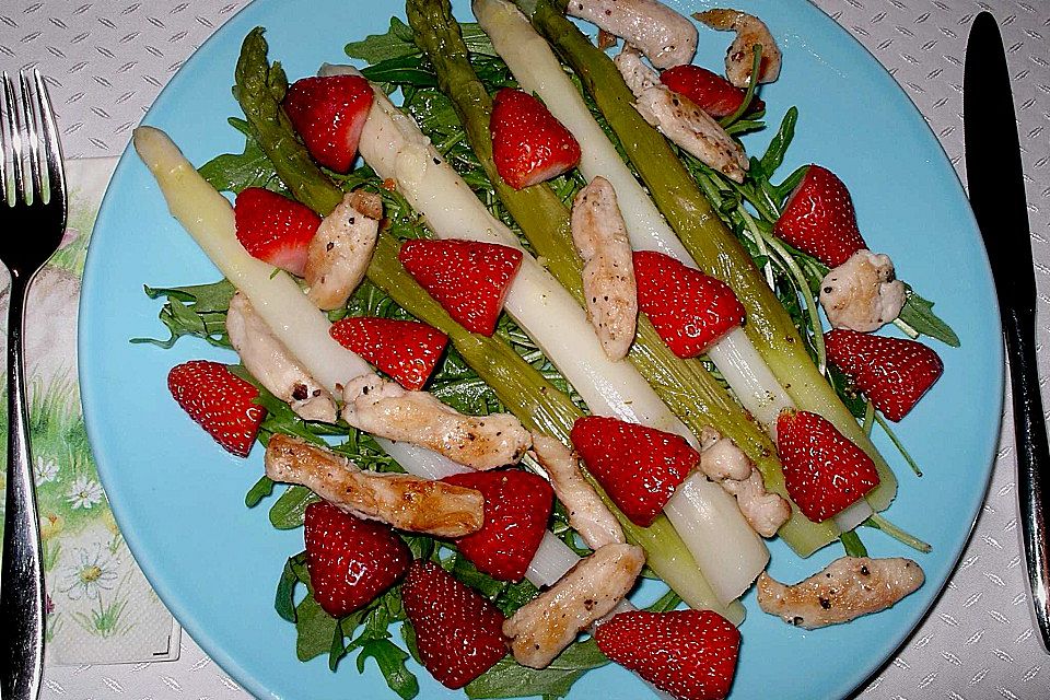 Rucola - Spargel - Salat mit Erdbeeren