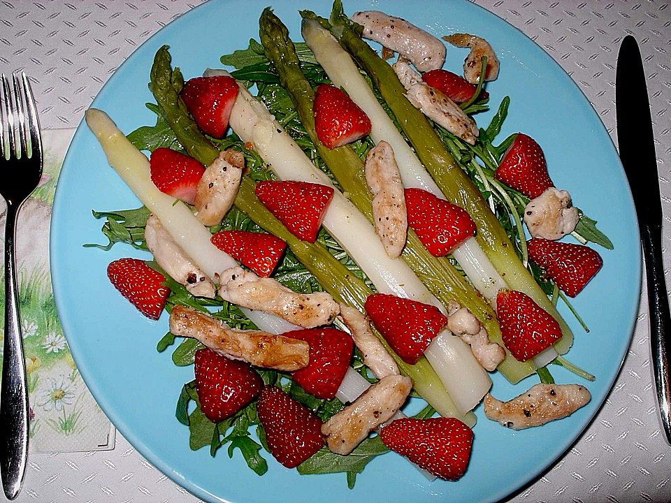 Rucola - Spargel - Salat mit Erdbeeren von mamatuktuk| Chefkoch