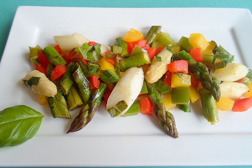 Spargel - Paprika - Salat