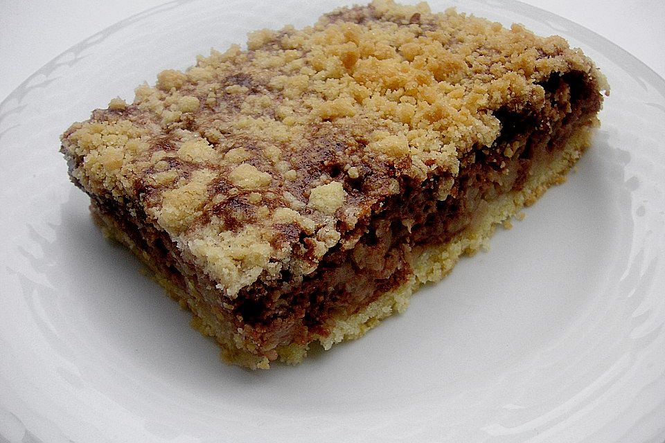 Schoko - Apfel - Nusskuchen mit feinen Streuseln