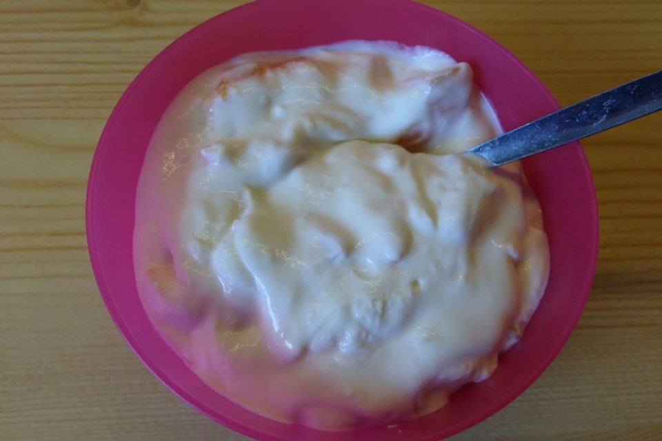 Mascarpone-Pfirsich-Creme