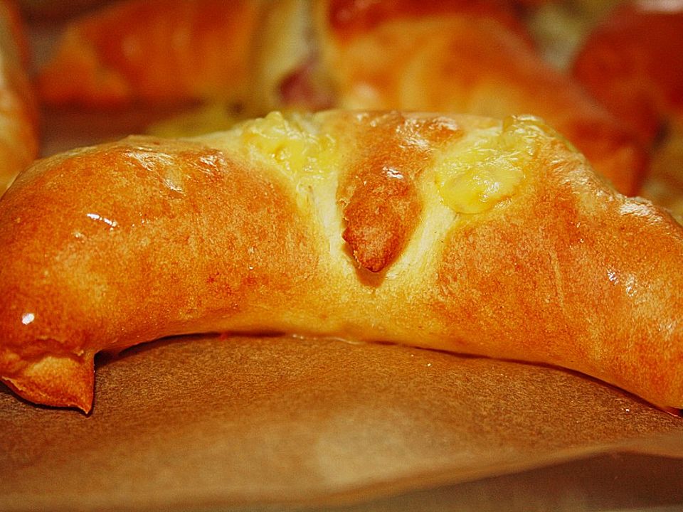 Käse - Schinken - Hörnchen von Elisa1991| Chefkoch