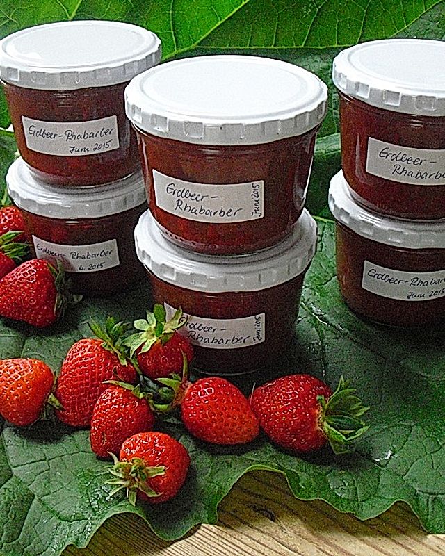 Erdbeer - Rhabarber - Marmelade mit Vanillezucker